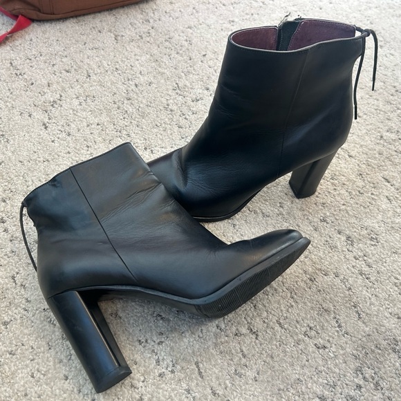 CheBello NWOT size 9.5 back lace up black leather heels!  lux made in Italy - Picture 6 of 14